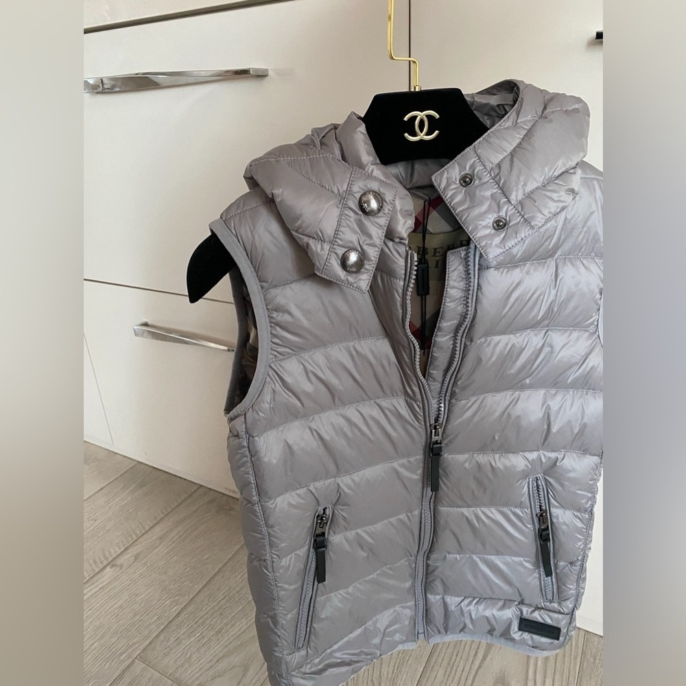 Burberry Silver Quilted Hooded Vest - Picture 2 of 6